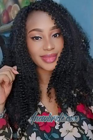 218298 - Yesenia Age: 29 - Colombia