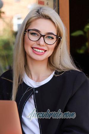 218709 - Olga Age: 36 - Ukraine