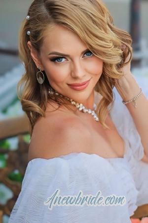 218726 - Anna Age: 37 - Ukraine