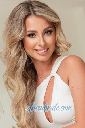 219385 - Alina Age: 23 - Ukraine