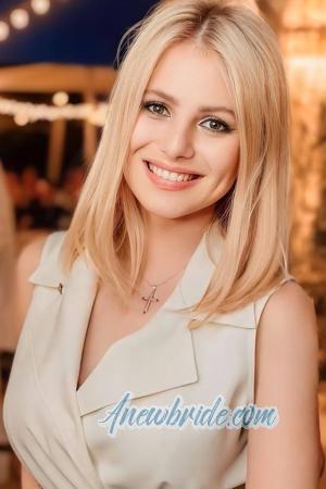 219545 - Oxana Age: 35 - Moldova