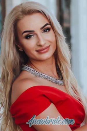 219822 - Yarina Age: 42 - Ukraine