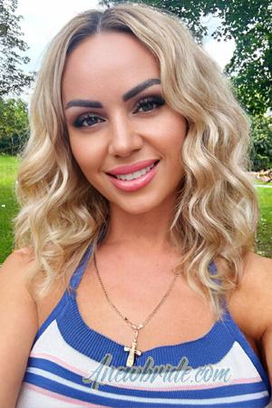 219890 - Julia Age: 40 - Ukraine