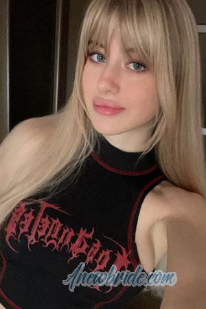 220391 - Karyna Age: 23 - Ukraine