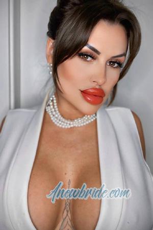 220662 - Diana Age: 37 - Germany