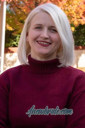 220747 - Tetiana Age: 45 - Ukraine