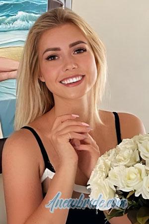 220817 - Alexandra Age: 32 - Ukraine