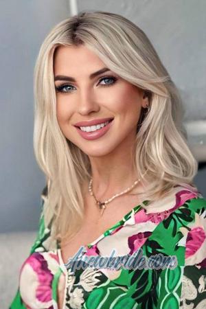 220898 - Oksana Age: 44 - Ukraine