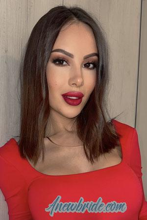 221001 - Alla Age: 36 - Ukraine