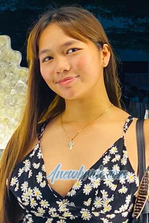 221625 - Mica Age: 22 - Philippines