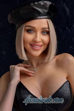 221752 - Daria Age: 27 - Ukraine