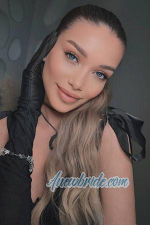 221763 - Irina Age: 23 - Moldova