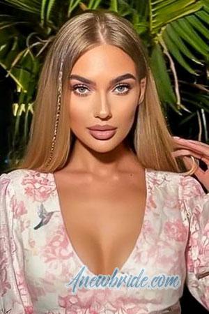 222261 - Yelyzaveta Age: 23 - Ukraine