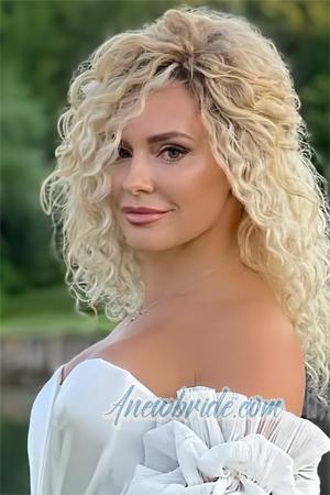 222273 - Victoria Age: 52 - Ukraine