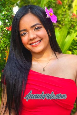 222783 - Andrea Age: 29 - Colombia