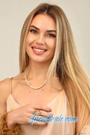 223013 - Angelina Age: 31 - Ukraine