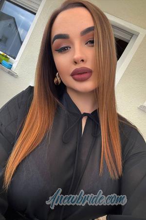 223075 - Nataliia Age: 28 - Ukraine