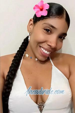 223200 - Yolaima Age: 27 - Colombia