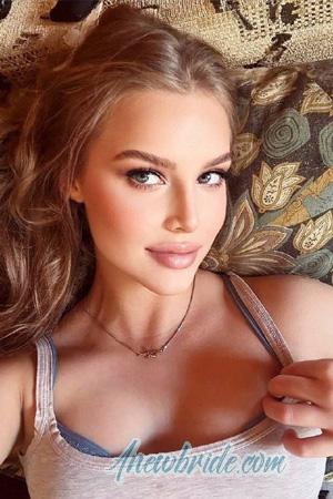 223342 - Aleksandra Age: 19 - Ukraine