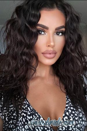 223350 - Barbora Age: 34 - Slovenia