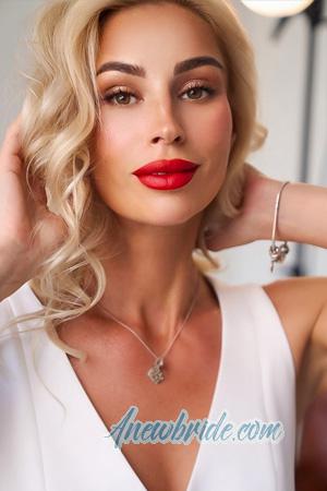 223355 - Tetiana Age: 46 - Ukraine