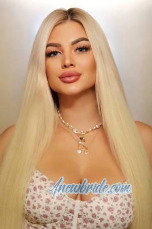 223687 - Viktoriia Age: 30 - Ukraine