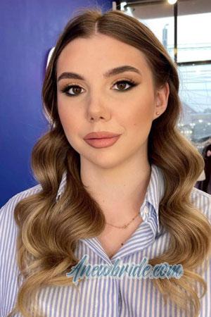 223696 - Maryna Age: 19 - Ukraine