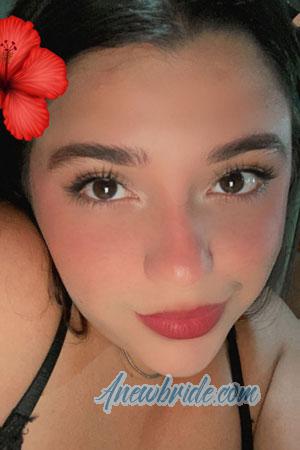 223849 - Luna Age: 23 - Costa Rica