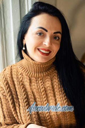 223977 - Olena Age: 37 - Ukraine