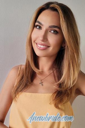 224026 - Elena Age: 37 - Ukraine