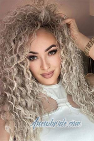 224252 - Svetlana Age: 35 - Ukraine