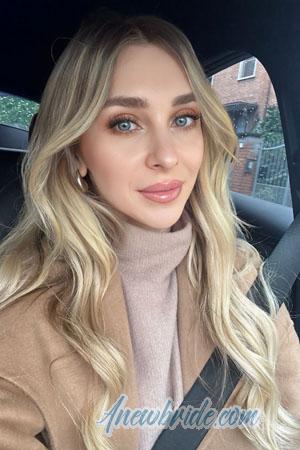 224353 - Anastasiia Age: 33 - Ukraine