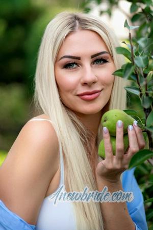 224365 - Yuliya Age: 46 - Ukraine