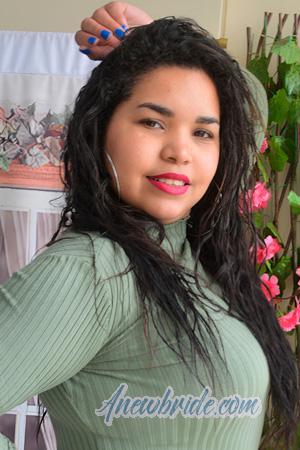 225021 - Roxibel Age: 30 - Peru