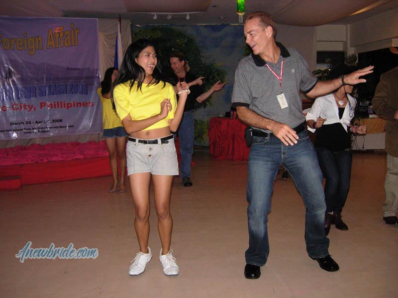 Philippine-Women-8176