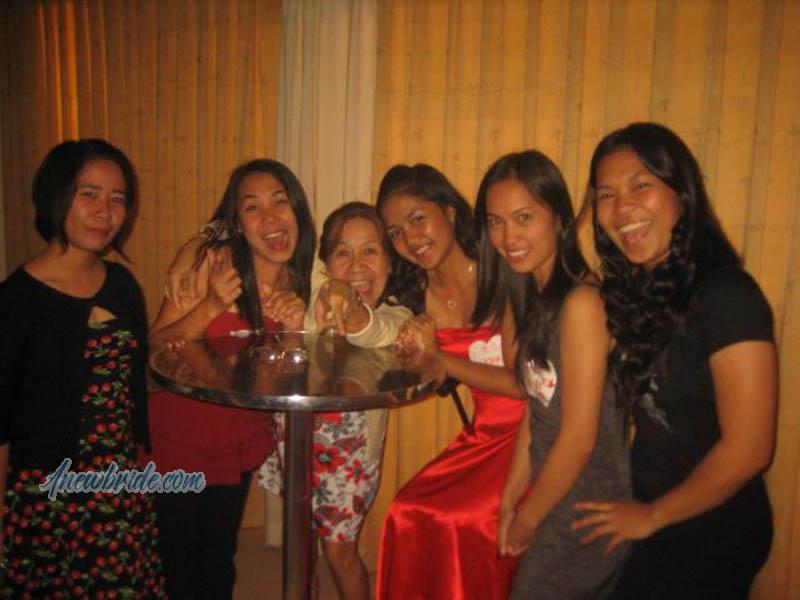Philippine-Women-8653-1