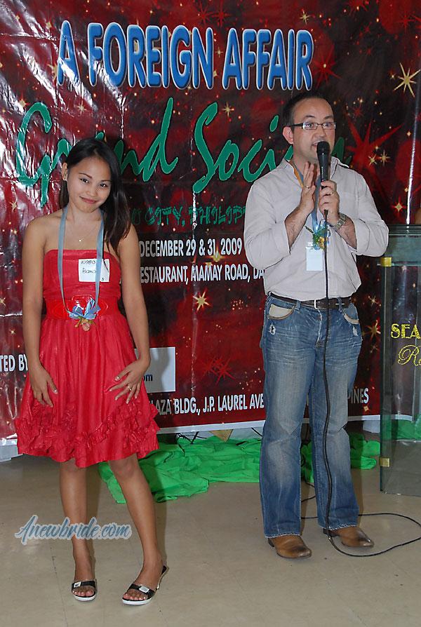 young-filipino-women-071